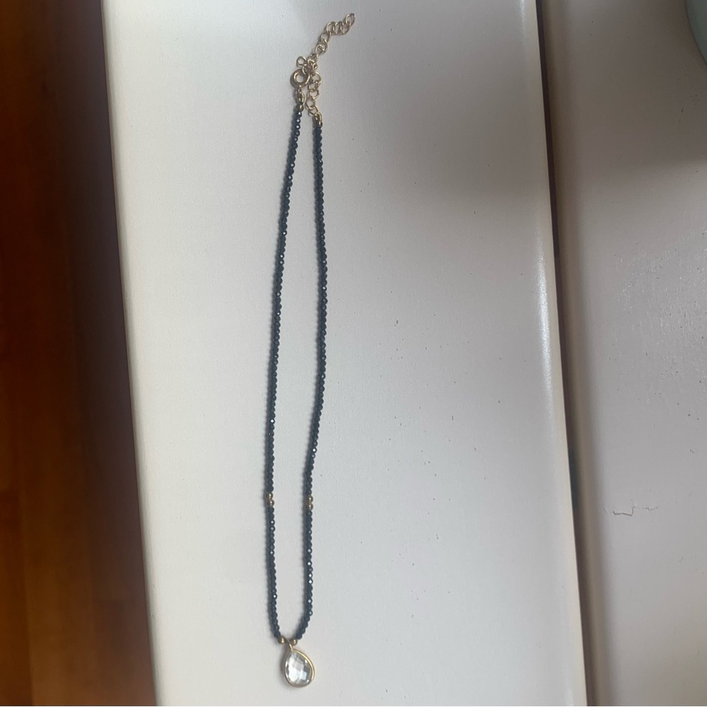 Black Crystal Bead Necklace With Pendant - Picture 7 of 7